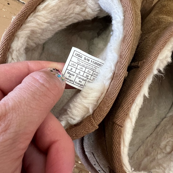 UGG Ultra Mini Platform Booties - Picture 5 of 7